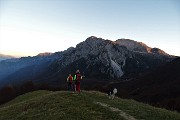 97 Dal Passo di Gandazzo scendiamo ai Piani di Ceresola sul 104B